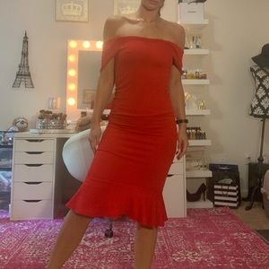 Pretty Little Thing midi dress